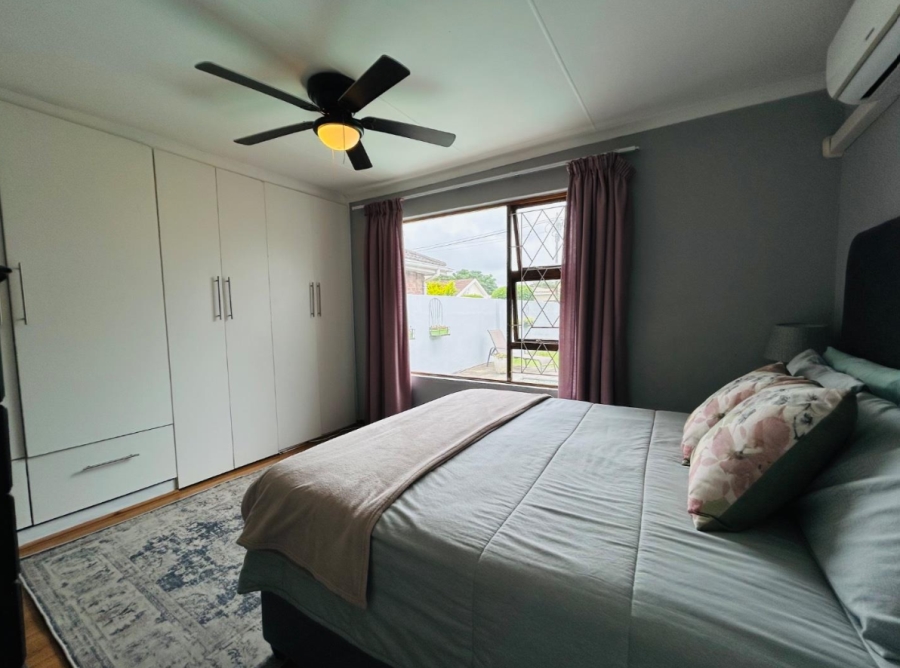 To Let 4 Bedroom Property for Rent in Dorchester Heights Eastern Cape